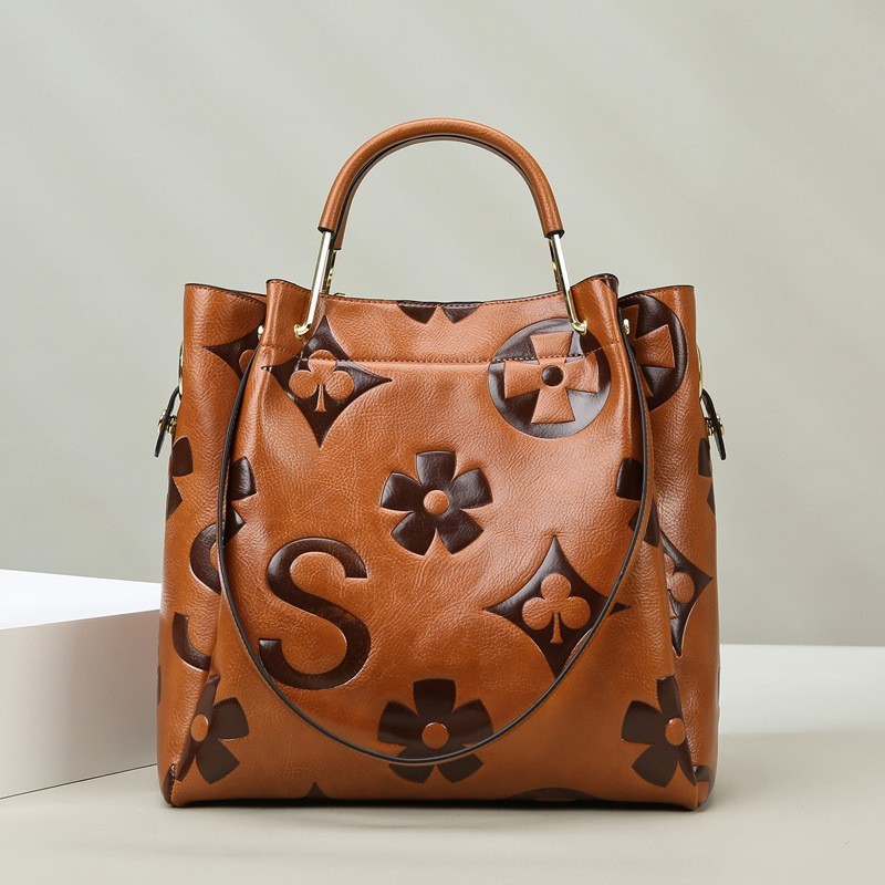 Tote Bag Leather Monogram - Tas Tangan Wanita dengan Monogram Embos,