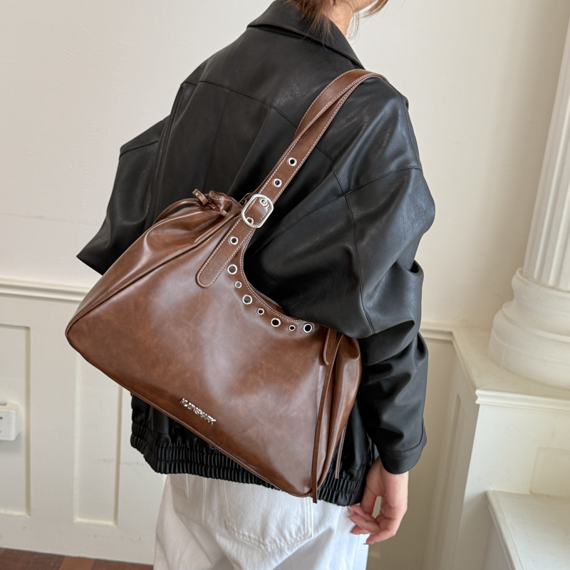 Tas Selempang Gaya Vintage Unt - Luxury Bags That Are Vegan ulasan dan harga
