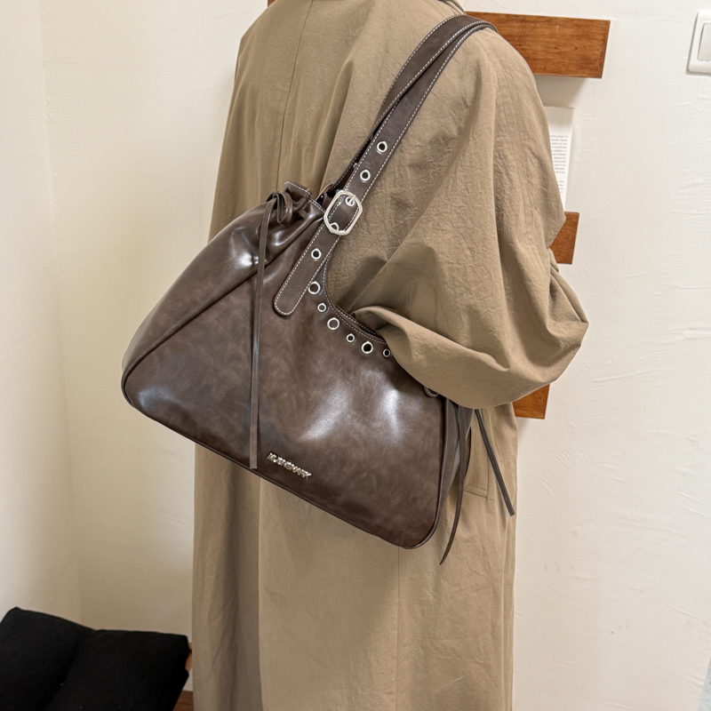 Tas Selempang Gaya Vintage Unt - Luxury Bags That Are Vegan ulasan dan harga