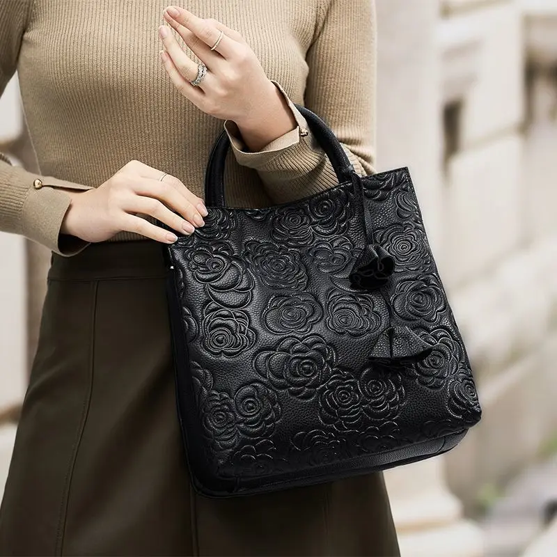 Tas tangan wanita berkapasitas - Luxury Bags That Are Vegan ulasan dan harga