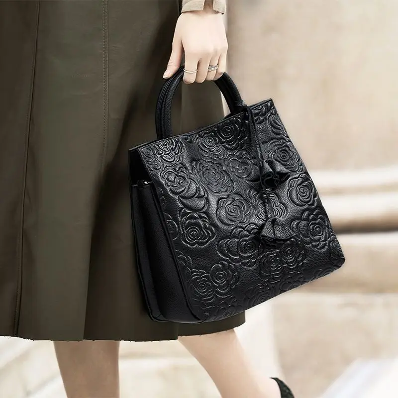 Tas tangan wanita berkapasitas - Luxury Bags That Are Vegan ulasan dan harga