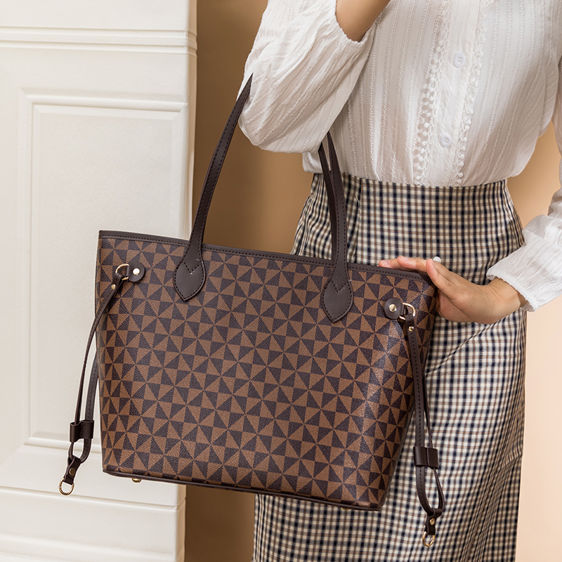 Tas Bahu Mewah untuk Wanita, T - Luxury Bags That Are Vegan ulasan dan harga