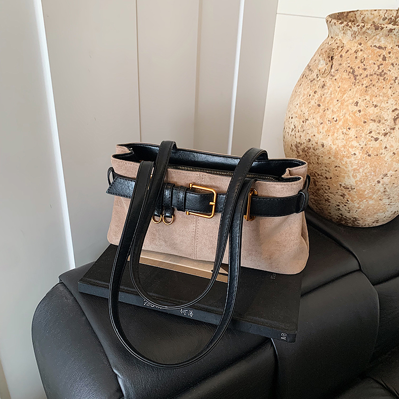 Tas Selempang Kulit PU Mewah T - Luxury Bags That Are Vegan ulasan dan harga