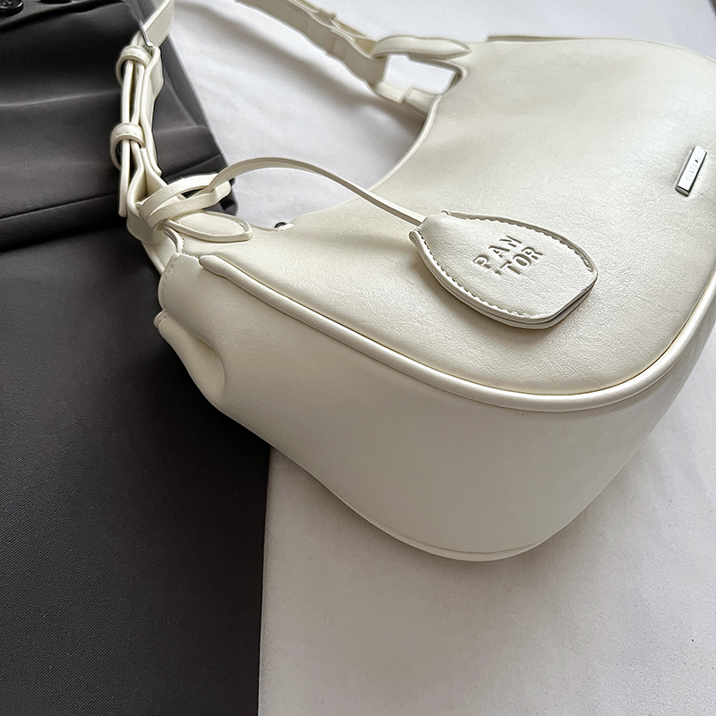 Tas Selempang Wanita Terbaru 2 - Luxury Bags That Are Vegan ulasan dan harga
